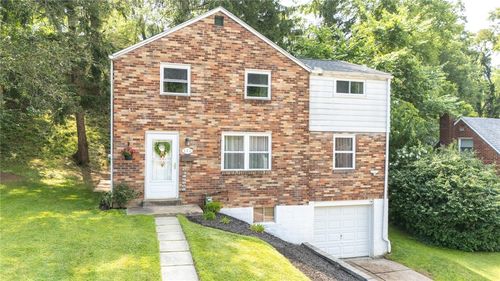 111 Lynnwood Dr, Penn Hills, PA, 15235-4312 | Card Image