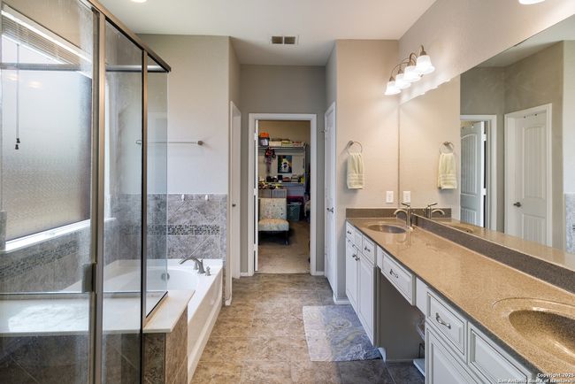 10858 Red Sage, House other with 5 bedrooms, 4 bathrooms and null parking in Helotes TX | Image 15