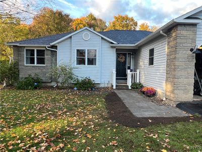 50 Phyllis Lane, House other with 3 bedrooms, 2 bathrooms and null parking in Hastings NY | Image 1