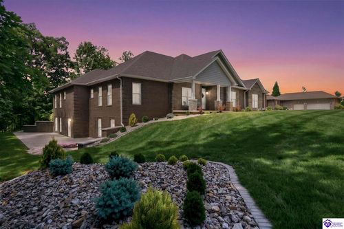 1118 Cave Run Ln, Elizabethtown, KY, 42701-5541 | Card Image