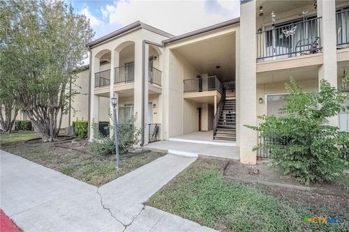 apt-1005-8702 Village Dr, San Antonio, TX, 78217-5408 | Card Image