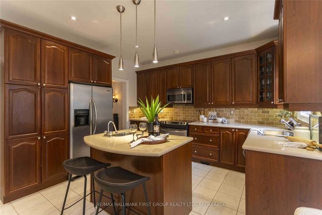 932 Coyston Dr, House other with 4 bedrooms, 4 bathrooms and 4 parking in Oshawa ON | Image 10