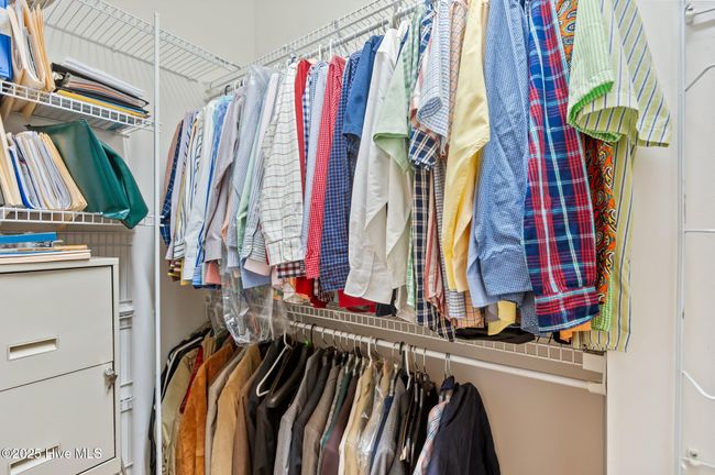 #2 closet | Image 14