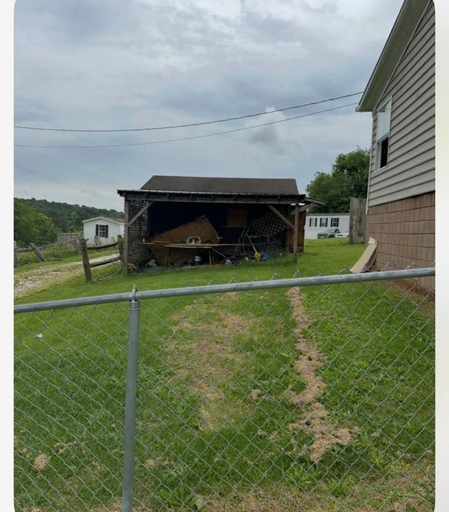 199 Felts Ln, House other with 3 bedrooms, 2 bathrooms and null parking in Max Meadows VA | Image 6