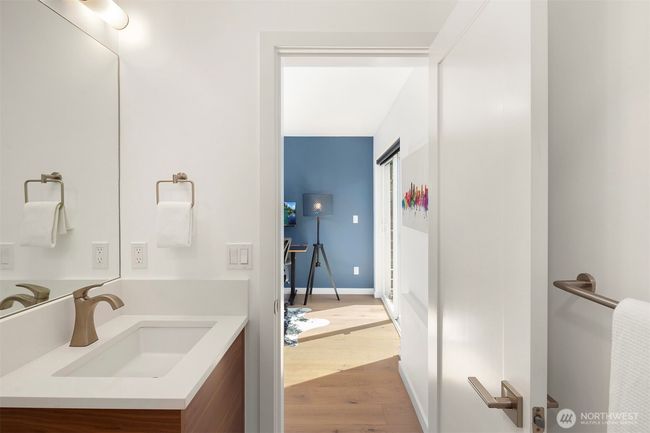B - 8314 14 Th Ave Nw, Townhouse with 3 bedrooms, 4 bathrooms and 1 parking in Seattle WA | Image 24