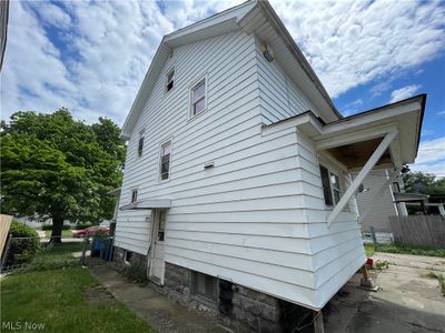 318 Delaware Avenue, House other with 4 bedrooms, 1 bathrooms and null parking in Lorain OH | Image 2