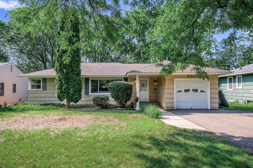 7011 W 23rd St, Saint Louis Park, MN, 55426-2702 | Card Image