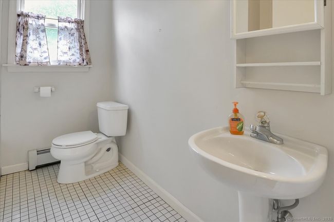 73 Foster St, Home with 6 bedrooms, 4 bathrooms and 6 parking in Manchester CT | Image 23