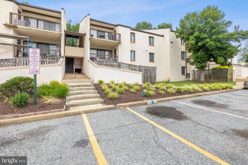 303-3b-10106 Campus Way S, UPPER MARLBORO, MD, 20774-2128 | Card Image