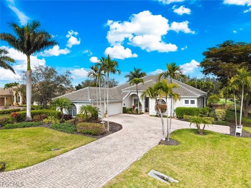 8201 Glenfinnan Cir, FORT MYERS, FL, 33912-4015 | Card Image