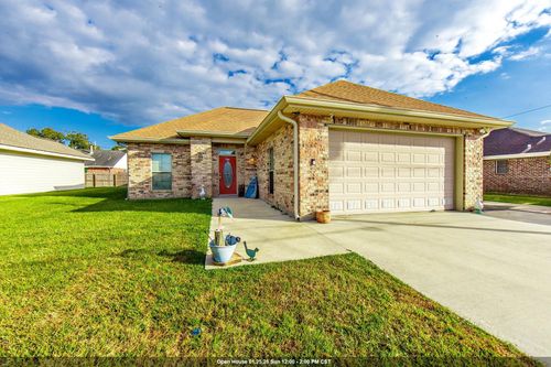 1113 Renee Dr, Thibodaux, LA, 70301-3971 | Card Image