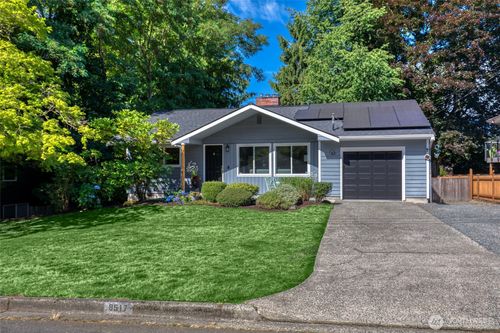 9517 164th Ave Ne, Redmond, WA, 98052-3133 | Card Image