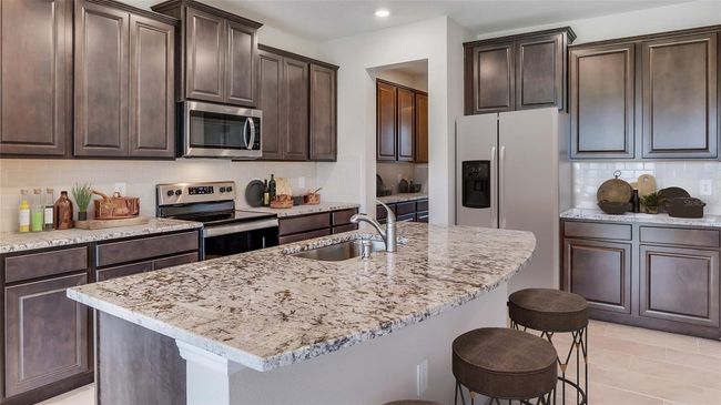 9849 Rowing Dale Bnd, House other with 4 bedrooms, 3 bathrooms and null parking in WESLEY CHAPEL FL | Image 4