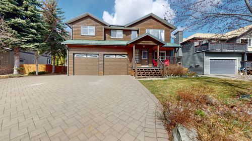 1481 Hemlock Street, House other with 7 bedrooms, 3 bathrooms and 4 parking in Pemberton BC | Card Image