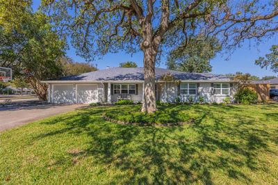 10326 Shadow Wood Drive, House other with 5 bedrooms, 3 bathrooms and null parking in Houston TX | Image 2