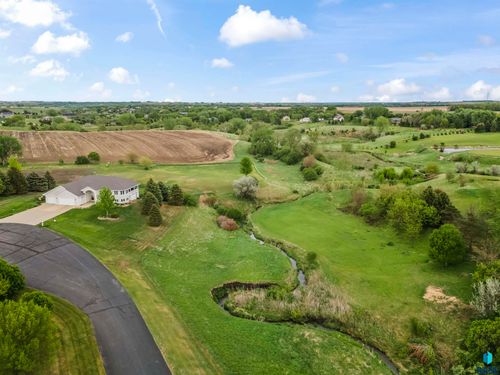 47869 Chateau Ct Court, Harrisburg, SD, 57032 | Card Image
