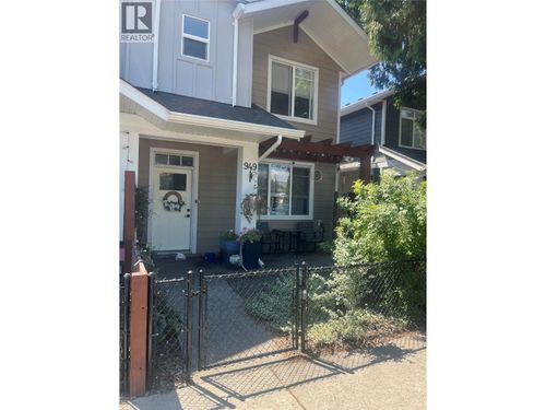 949 Stockwell Ave, Kelowna, BC, V1Y6W3 | Card Image