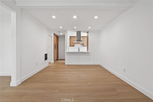 apt-90-1030 W Macarthur Blvd, Santa Ana, CA, 92707-4626 | Card Image