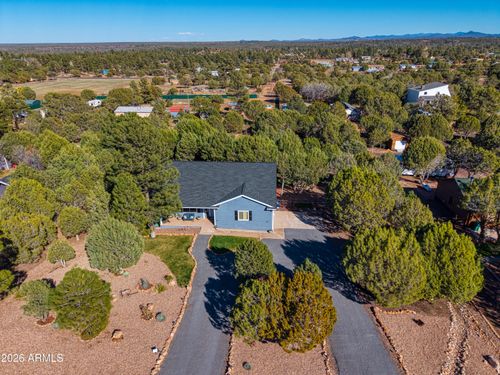 925 Wild Horse Rd, Show Low, AZ, 85901-4022 | Card Image
