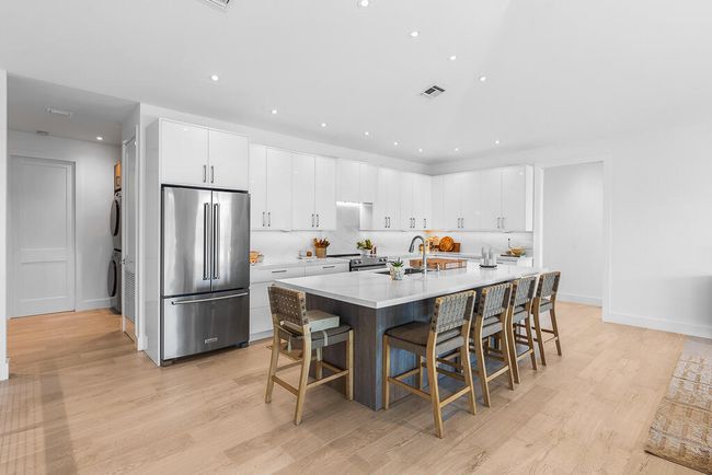 150-S-Bahama-Drive-kitchen-a | Image 12