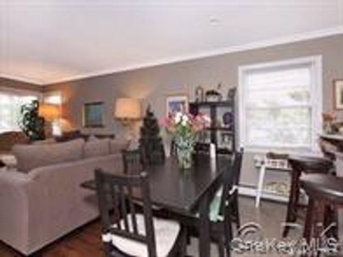 upper-469 E Park Ave, Long Beach, NY, 11561-3611 | Card Image