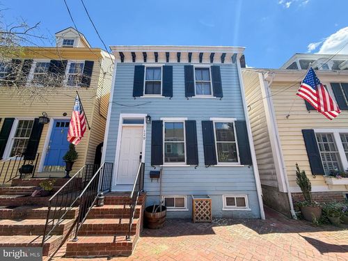 129 3rd Ave, NEW CASTLE, DE, 19720-4121 | Card Image
