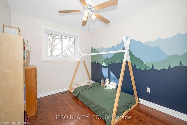 64 Hahn Ave, House other with 3 bedrooms, 2 bathrooms and 3 parking in Cambridge ON | Image 14
