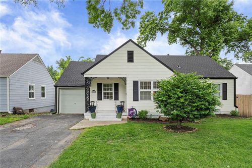 5000 W 51st St, Roeland Park, KS, 66205-1235 | Card Image