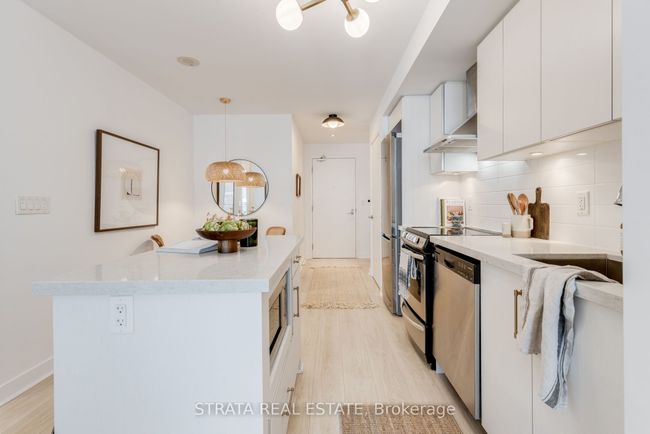 1006 - 58 Orchard View Blvd, Condo with 1 bedrooms, 1 bathrooms and 1 parking in Toronto ON | Image 6
