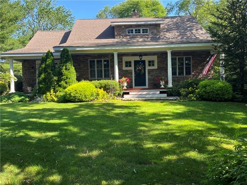 93 Kickemuit Ave, Bristol, RI, 02809-4406 | Card Image