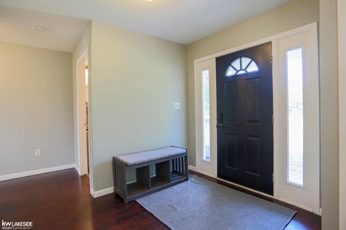 2043 Kronner Rd, Columbus, MI, 48063-3400 | Card Image