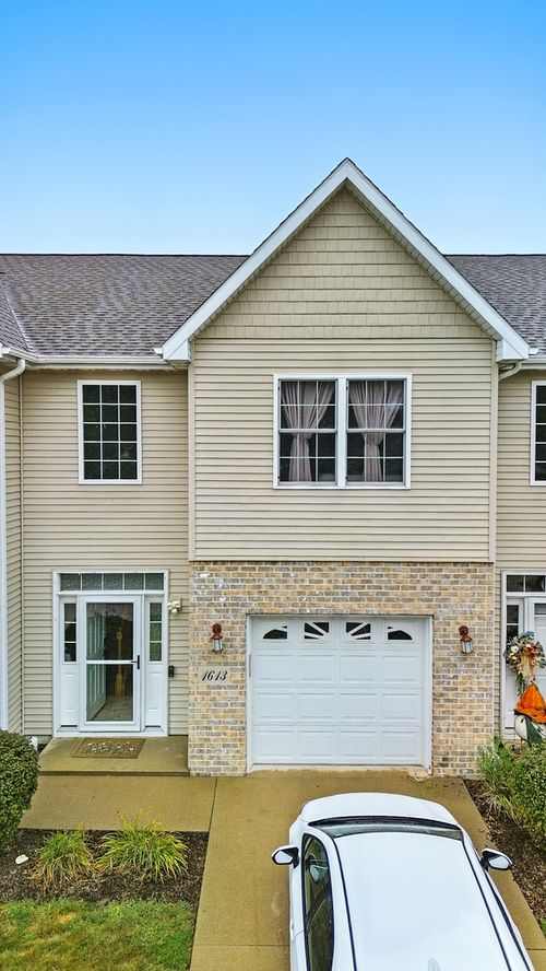 1613 Riverside Cir, Dixon, IL, 61021-2645 | Card Image