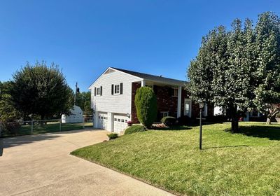 31 Moundview Ave., Home with 3 bedrooms, 2 bathrooms and 2 parking in Portsmouth OH | Image 2