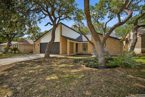 9367 Thornbury St, San Antonio, TX, 78250-3521 | Card Image