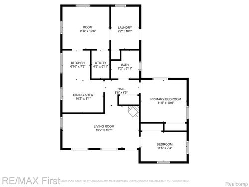 6451 Barker Dr, Waterford Twp, MI, 48329-3113 | Card Image