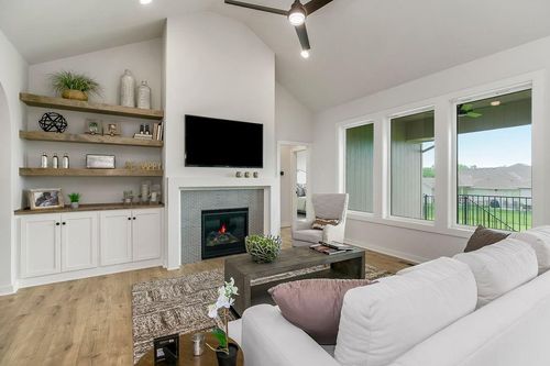 4925 146th St, Basehor, KS, 66007-4900 | Card Image