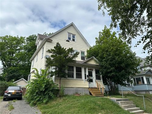 256 Augustine St, Rochester, NY, 14613-1452 | Card Image