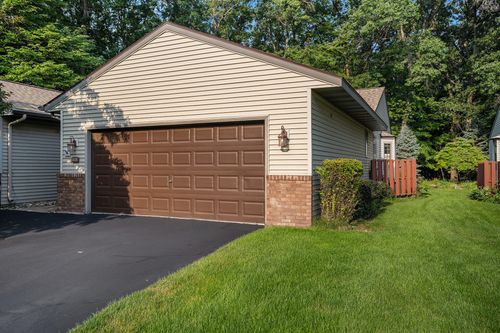 1171 Creekview Dr, Muskegon, MI, 49441-3287 | Card Image