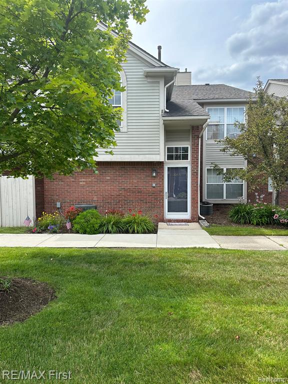 Claremont Dr, Clinton Township, MI 48038 #1