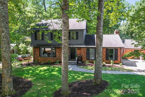 7016 Pleasant Dr, Charlotte, NC, 28211-4740 | Card Image