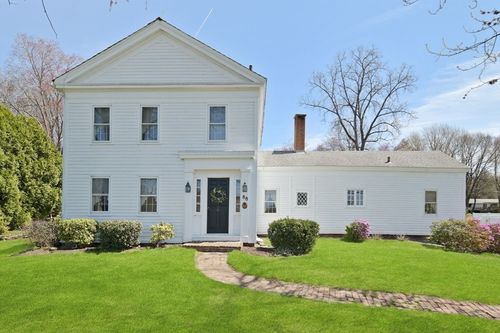 88 Alvord St, South Hadley, MA, 01075-1340 | Card Image