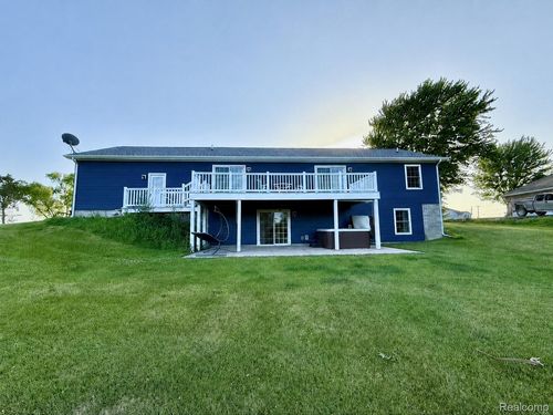 5537 Fairway Ln, Lexington, MI, 48450-9366 | Card Image