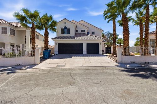 7285 Winding Creek Dr, Las Vegas, NV, 89113-1111 | Card Image