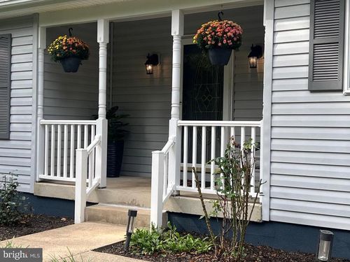 101 Monticello Cir, LOCUST GROVE, VA, 22508-5331 | Card Image