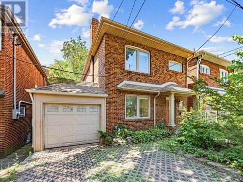 246 Ellis Ave, Toronto, ON, M6S2X2 | Card Image