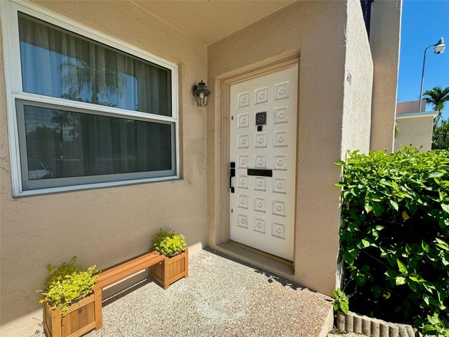 14 - 1401 N 15th Ave, Townhouse with 2 bedrooms, 2 bathrooms and null parking in Hollywood FL | Image 2