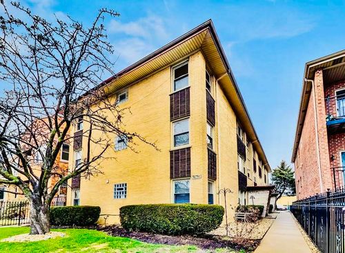 3a-5636 Goodman St, Chicago, IL, 60630-4646 | Card Image