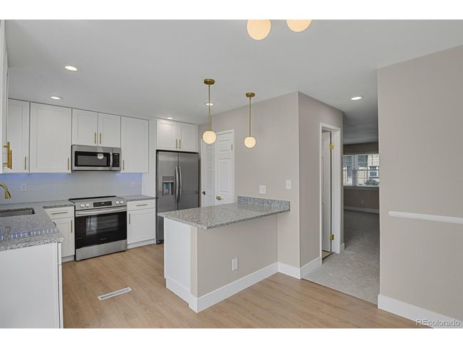 5665 S Lowell Blvd, Townhouse with 2 bedrooms, 2 bathrooms and null parking in Littleton CO | Image 7