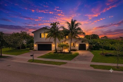 8050 Nw 121st Dr, Coral Springs, FL, 33076-3570 | Card Image