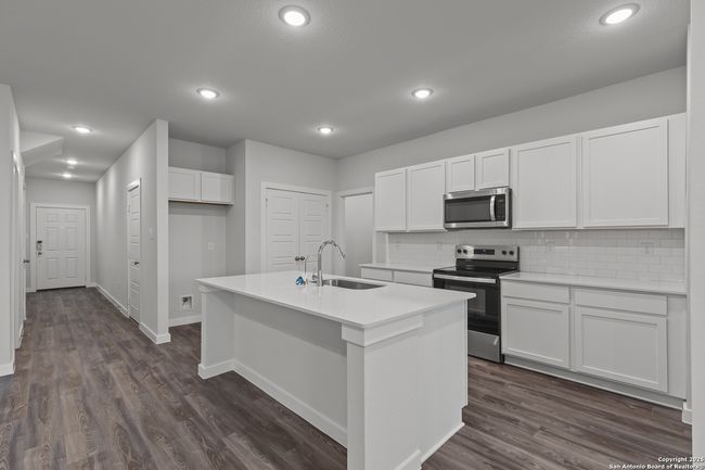 12550 Spice Mdw, House other with 4 bedrooms, 3 bathrooms and null parking in San Antonio TX | Image 6